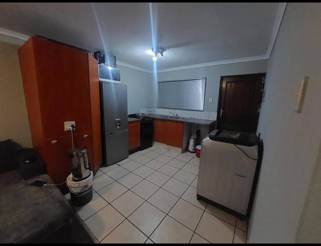 2 BEDROOM APARTMENT FOR SALE IN MONTCLAIR